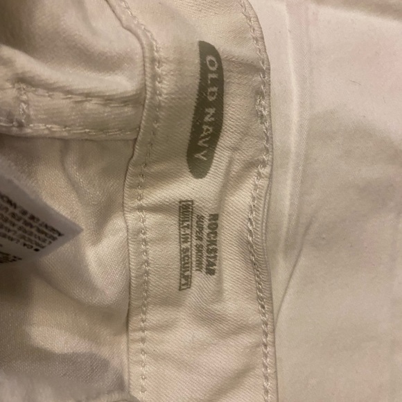 Lightly worn, stretchy white skinny jeans - Picture 3 of 5